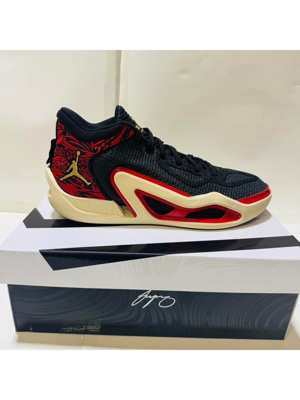 Nike Air Jordan Tatum 1 Size 10.5 Like New